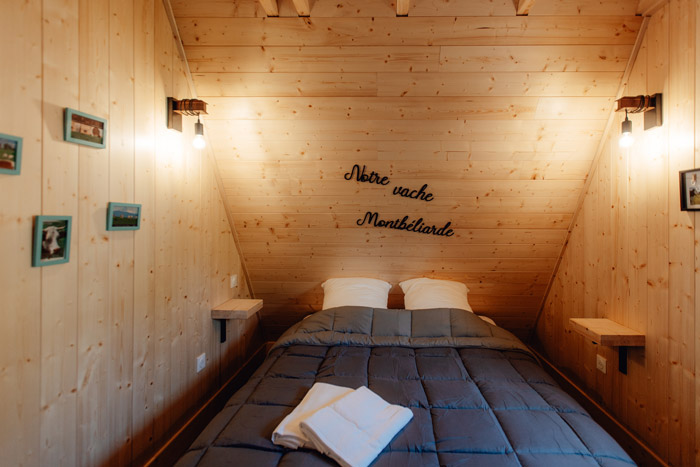 Chalet montbeliarde vouglans chambre hôte jura