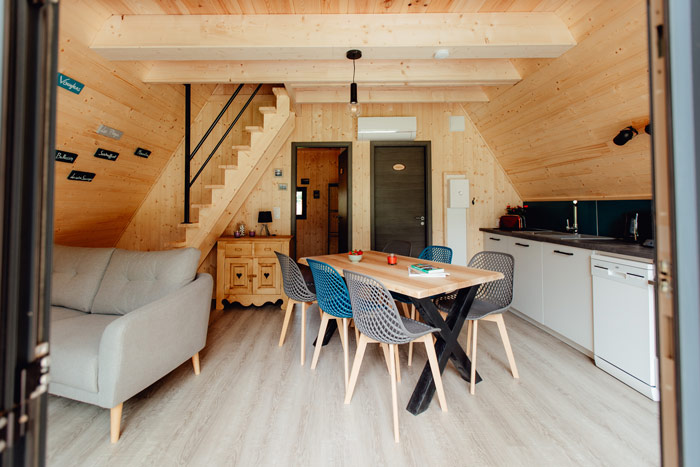 Chalet du lac de vouglans hébergement jura